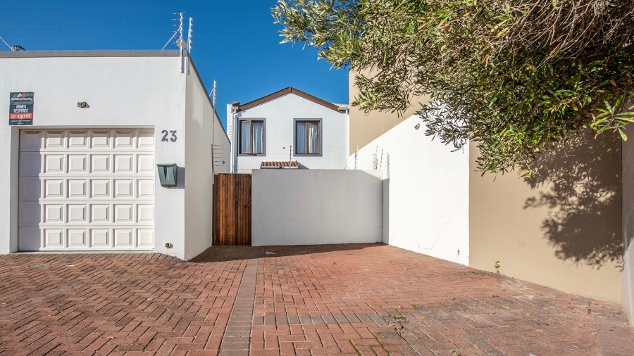 2 Bedroom Property for Sale in Parklands Western Cape